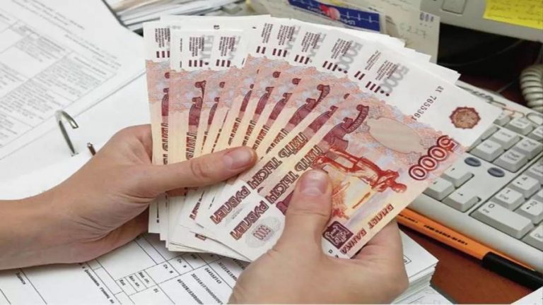 Образованные россияне берут больше денег в МФО