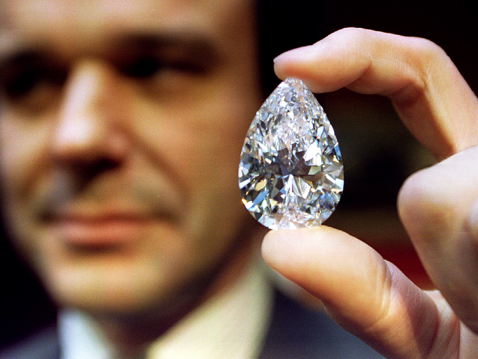 Дебаты по основным вопросам, затрагивающим алмазный бизнес, абсолютно важны