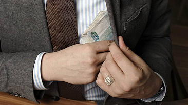 В Красноярске ювелир обвиняется в присвоении денег клиента