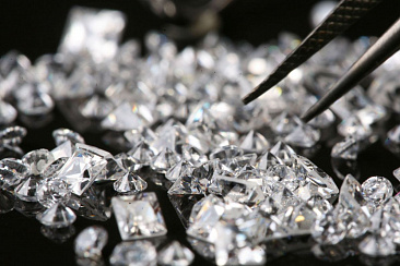 Украинский кризис делает алмазную отрасль уязвимой
