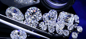 Синтетические алмазы российского производства, выращенные HPHT-методом