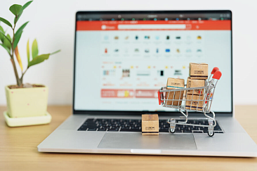 Мошенники начали заманивать россиян на фейковые ювелирные сайты